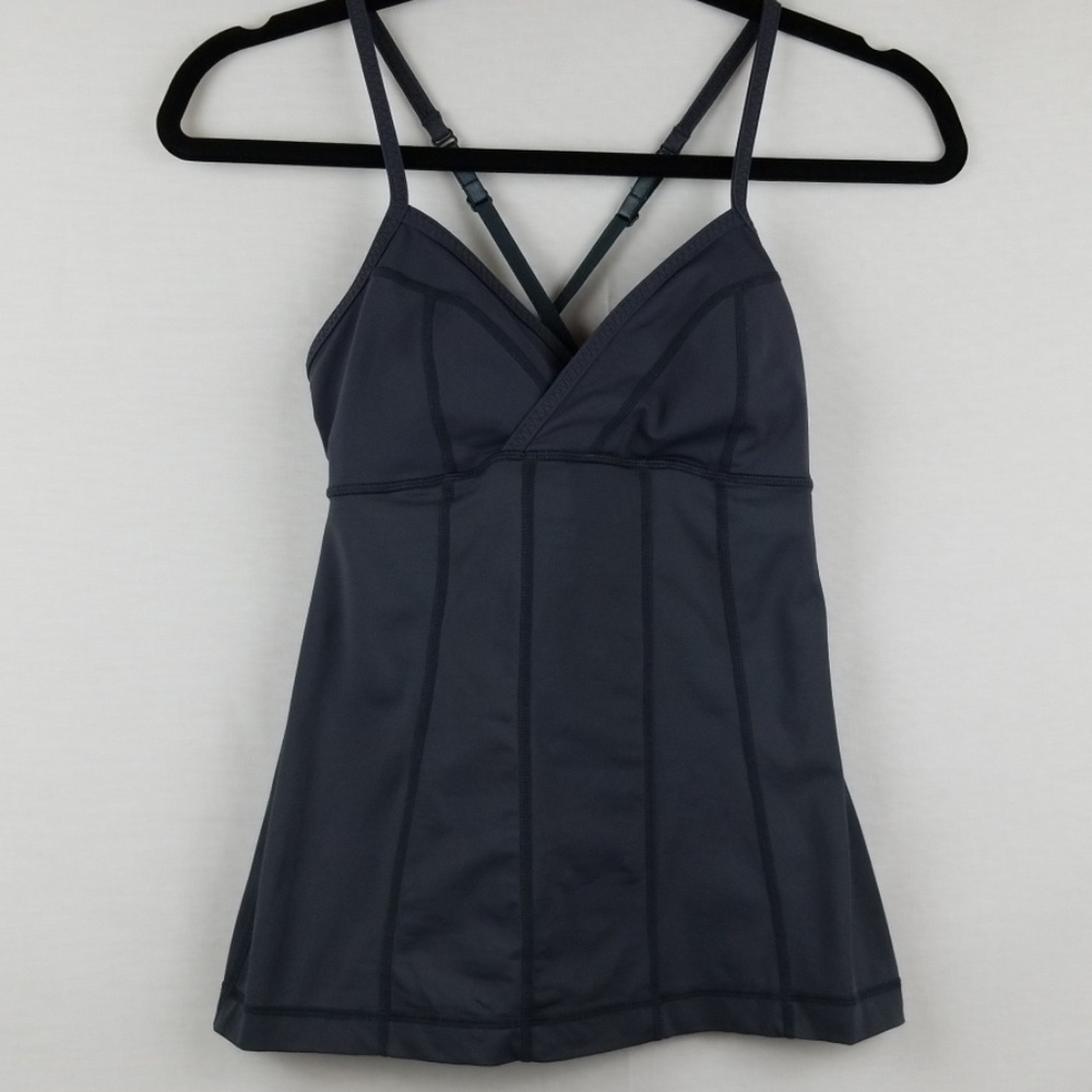 Lululemon work out tank size 4